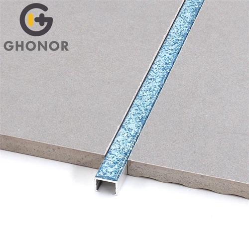 ¿Se pueden utilizar perfiles de aluminio para azulejos como bordes de paneles...